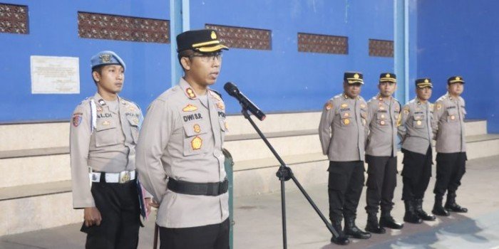 kapolres situbondo pimpin apel kesiapsiagaan Polres Situbondo