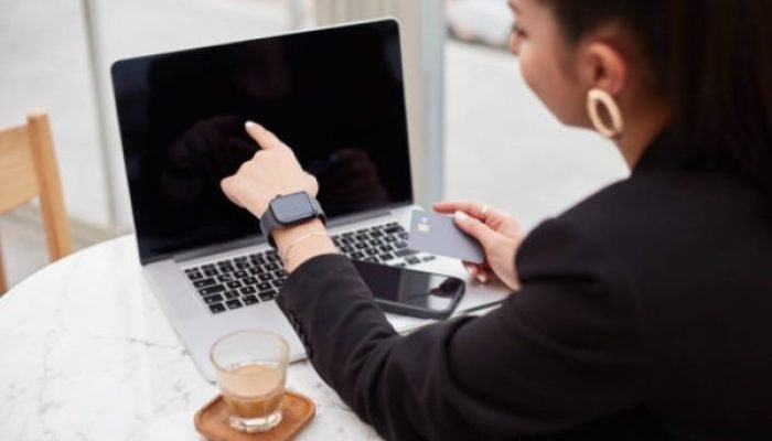7 Laptop Desain Grafis Murah 2024