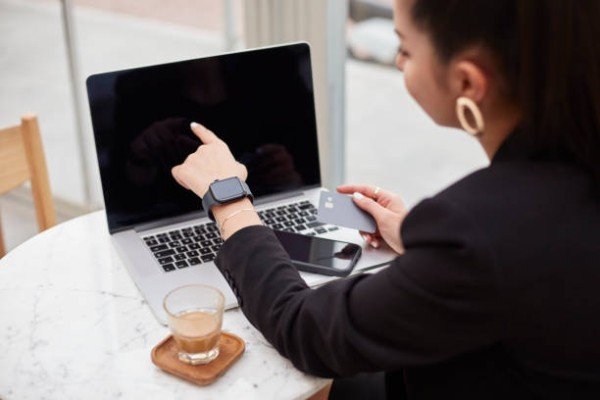 Laptop Desain Grafis Murah 2024
